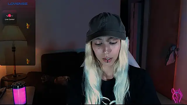 Snapshot of Saucy_Jenn chatting on 7, 12, 2024 Saucy Jenn online show from 7, 12, 2024