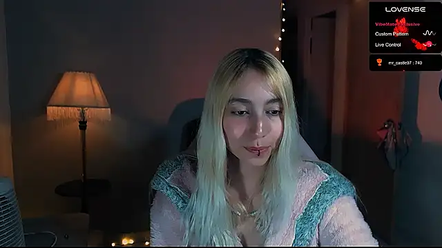 Snapshot of Saucy_Jenn chatting on 26, 1, 2025 Saucy Jenn online show from 26, 1, 2025