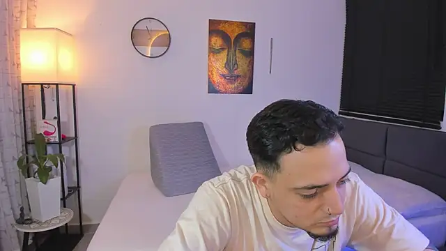 Snapshot of alejandro_calderon1 chatting on 16, 6, 2026 alejandro calderon1 online show from 16, 6, 2026