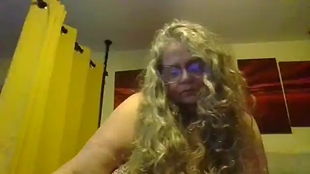 DestineeLoverGirl online show from 29, 7, 2026