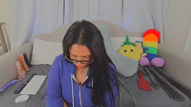 MeghanXO online show from 1, 4, 2026