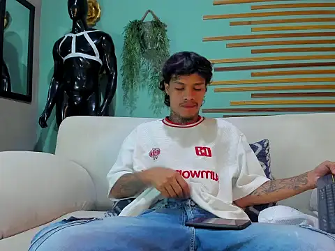 matew rodriguez8 online show from 28, 2, 2026