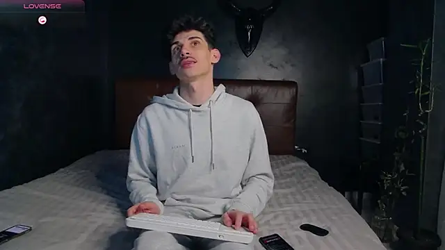 DanielCrush1 online show from 19, 3, 2026