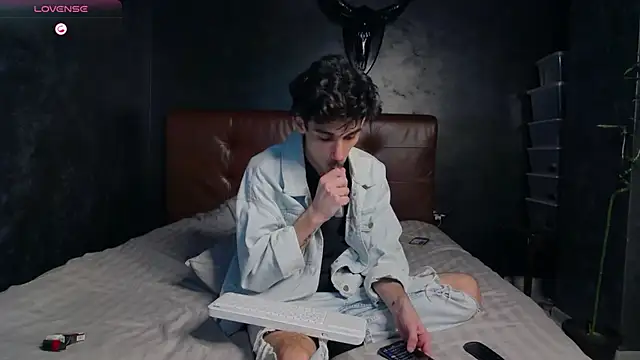 DanielCrush1 online show from 4, 4, 2026