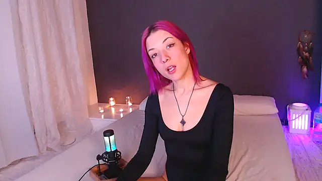 Snapshot of KarlaLuar_ chatting on 28, 1, 2025 KarlaLuar online show from 28, 1, 2025