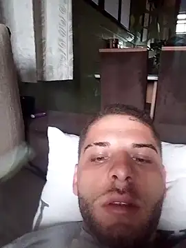 PauGostoso051 online show from 18, 10, 2025