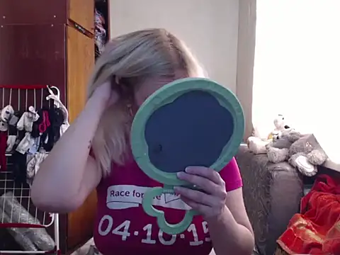 BustyBlond online show from 8, 3, 2025