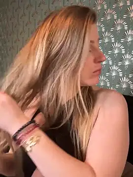 FoxyFrenchy online show from 30, 11, 2025