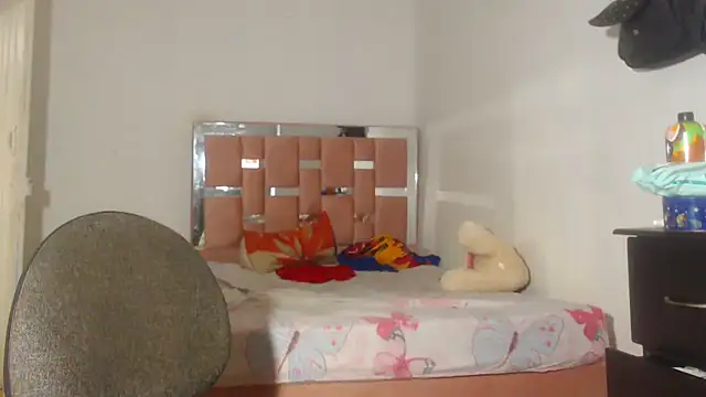 Snapshot of Kristal_Cox1 chatting on 17, 10, 2025 Kristal Cox1 online show from 17, 10, 2025