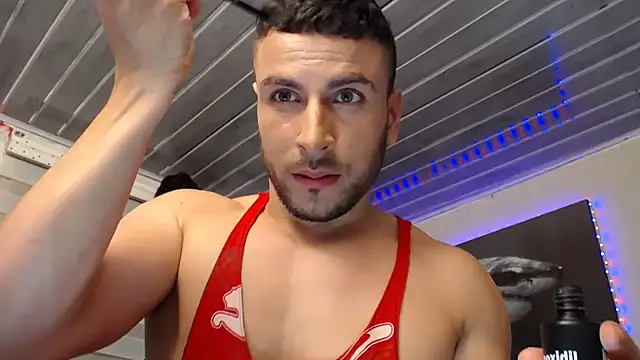 Snapshot of bayronfit chatting on 7, 5, 2026 bayronfit online show from 7, 5, 2026