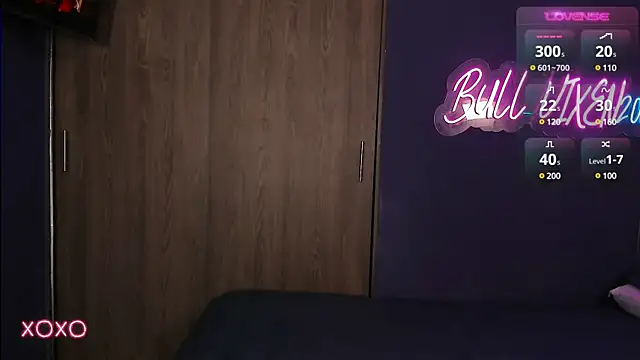 bull vixen2001 online show from 13, 12, 2024