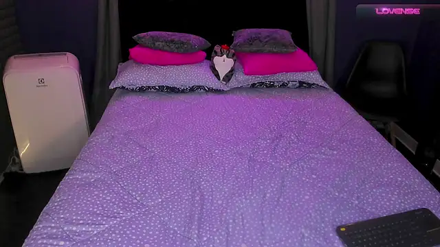 bull vixen2001 online show from 16, 10, 2025