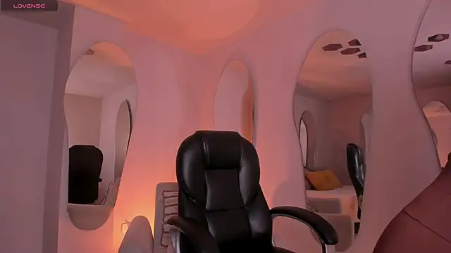 ErikaBenz  online show from 11, 1, 2026