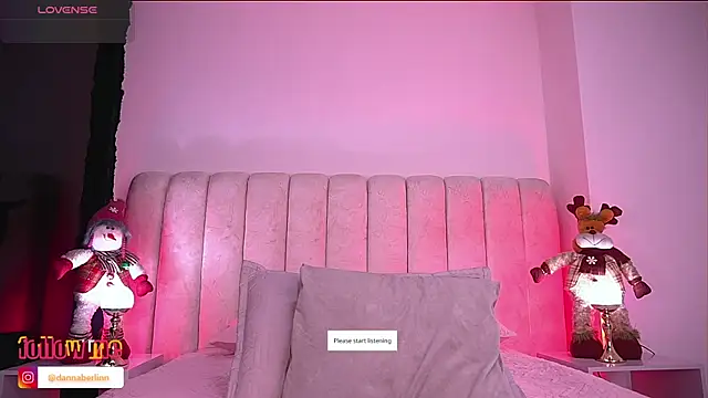 danna berlin  online show from 7, 11, 2025