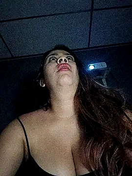 Latina sexy1 online show from 28, 9, 2025