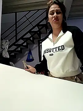 Latina sexy1 online show from 1, 10, 2025