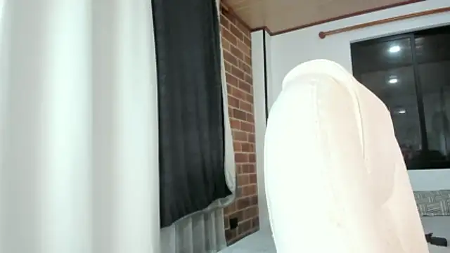 adila anich online show from 27, 11, 2025