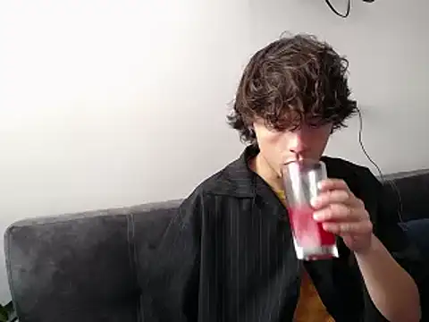 Snapshot of Santiago_kiler chatting on 7, 3, 2025 Santiago kiler online show from 7, 3, 2025