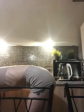 LeyaJohnson online show from 7, 12, 2024