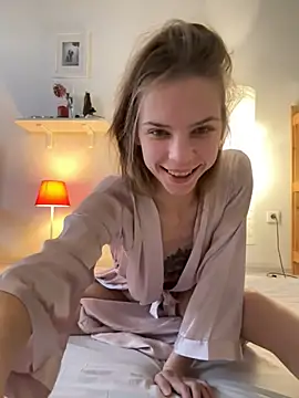 LeyaJohnson online show from 15, 12, 2024