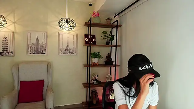 Sassy--Girl online show from 11, 2, 2026