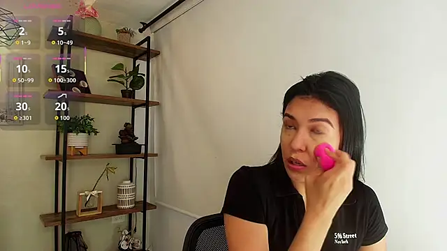 Sassy--Girl online show from 3, 3, 2026