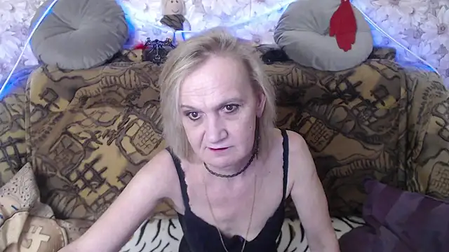 Snapshot of MissBekker chatting on 10, 1, 2025 MissBekker online show from 10, 1, 2025
