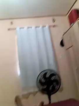 Snapshot of MorenoRha chatting on 3, 11, 2025 MorenoRha online show from 3, 11, 2025