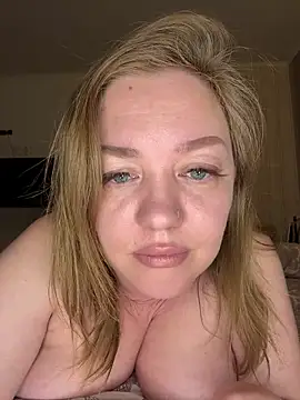 Snapshot of BBWOOW chatting on 3, 3, 2025 BBWOOW online show from 3, 3, 2025