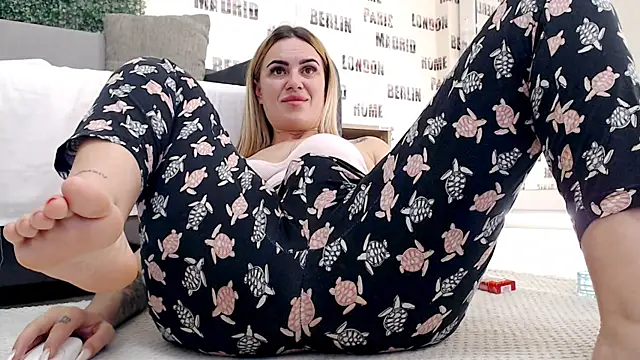 sweetdaiana23 online show from 22, 3, 2025