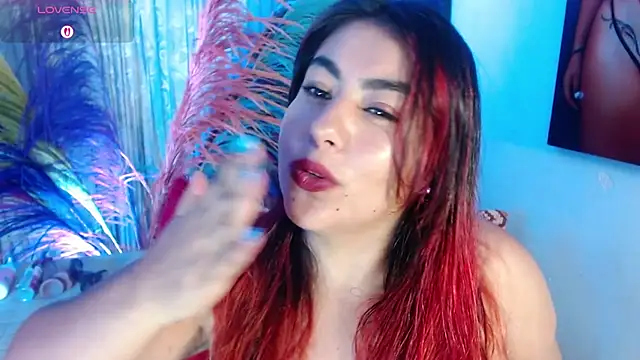 Snapshot of gatuwildhott chatting on 30, 4, 2026 gatuwildhott online show from 30, 4, 2026