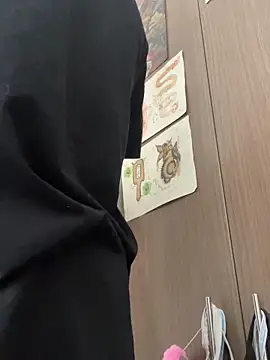 sorry-mom69 online show from 17, 12, 2025