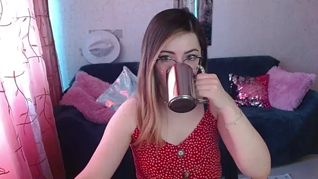 Snapshot of Arielsssplash chatting on 2, 6, 2026 Arielsssplash online show from 2, 6, 2026