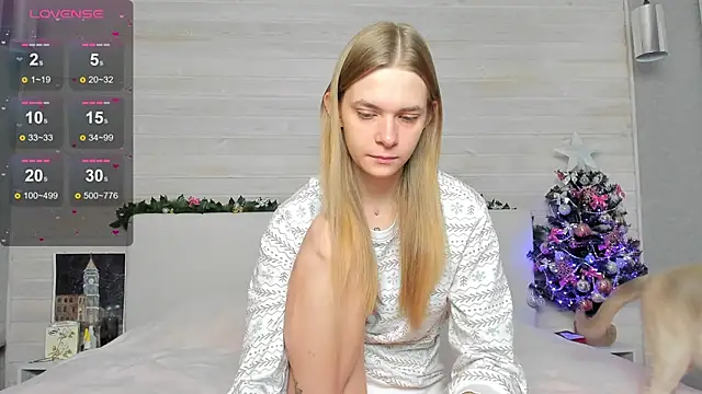 Snapshot of molly_hunt_ chatting on 16, 12, 2024 molly hunt online show from 16, 12, 2024