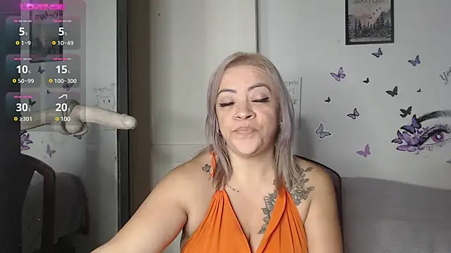 LIila28six online show from 17, 2, 2025