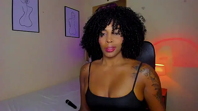 Snapshot of AitanaBrown_ chatting on 3, 11, 2025 AitanaBrown online show from 3, 11, 2025