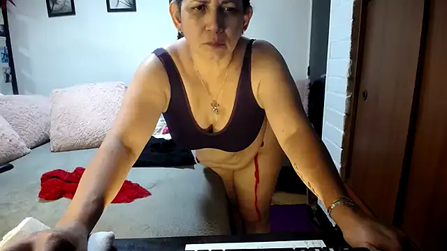 Snapshot of maturehoxx chatting on 20, 2, 2025 maturehoxx online show from 20, 2, 2025