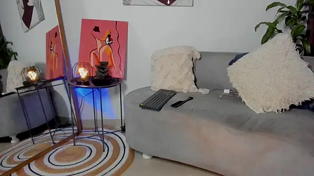 sweet mia23 online show from 2, 11, 2025