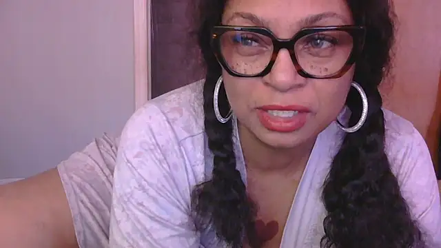 MSweetLindaParks online show from 21, 12, 2025