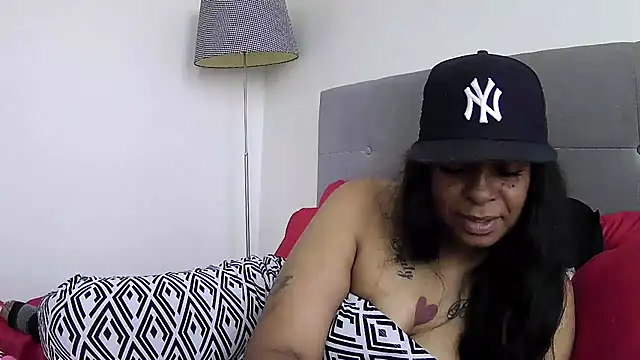 Snapshot of MSweetLindaParks chatting on 11, 6, 2026 MSweetLindaParks online show from 11, 6, 2026