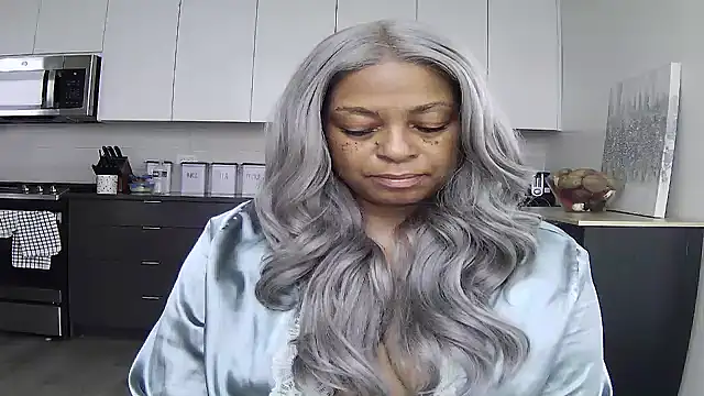 Snapshot of MSweetLindaParks chatting on 16, 7, 2026 MSweetLindaParks online show from 16, 7, 2026