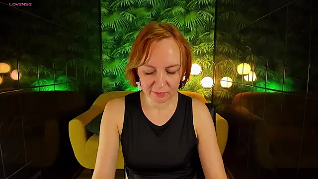 Snapshot of NikaGentle chatting on 12, 12, 2024 NikaGentle online show from 12, 12, 2024