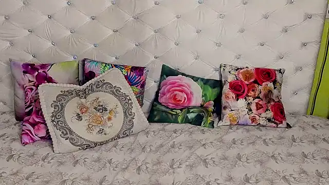 DoraMay online show from 24, 11, 2025