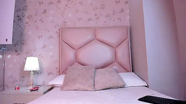 ambar sullivan online show from 28, 10, 2025