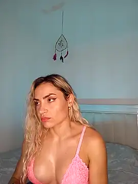 Snapshot of ASHLEY_BLAIR chatting on 18, 12, 2024 ASHLEY BLAIR online show from 18, 12, 2024