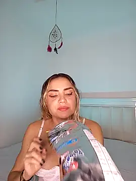 Snapshot of ASHLEY_BLAIR chatting on 14, 1, 2025 ASHLEY BLAIR online show from 14, 1, 2025