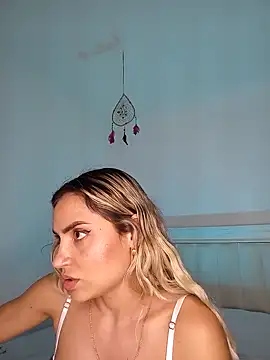 Snapshot of ASHLEY_BLAIR chatting on 15, 1, 2025 ASHLEY BLAIR online show from 15, 1, 2025