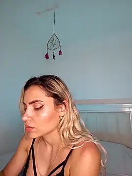 Snapshot of ASHLEY_BLAIR chatting on 16, 1, 2025 ASHLEY BLAIR online show from 16, 1, 2025