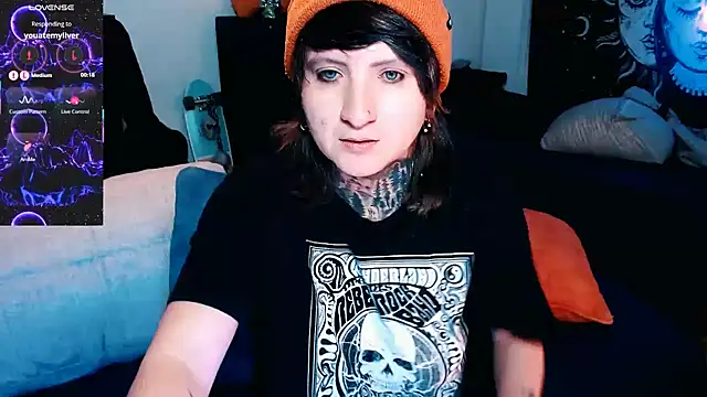 Marieblueeyes online show from 10, 9, 2025