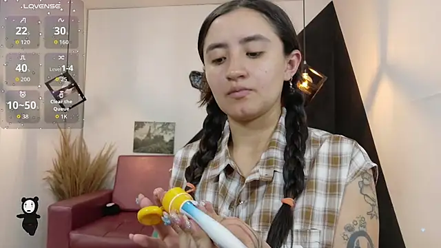 Perla Campbell online show from 17, 10, 2025